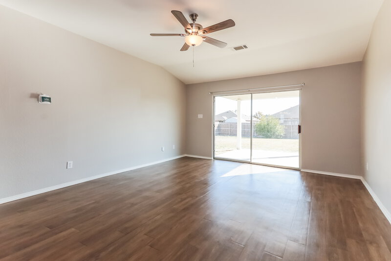 1,795/Mo, 131 Freedom Trl Forney, TX 75126 Living Room View