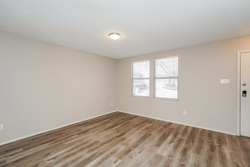 2,355/Mo, 1808 Lariat Dr Justin, TX 76247 Living Room View 2