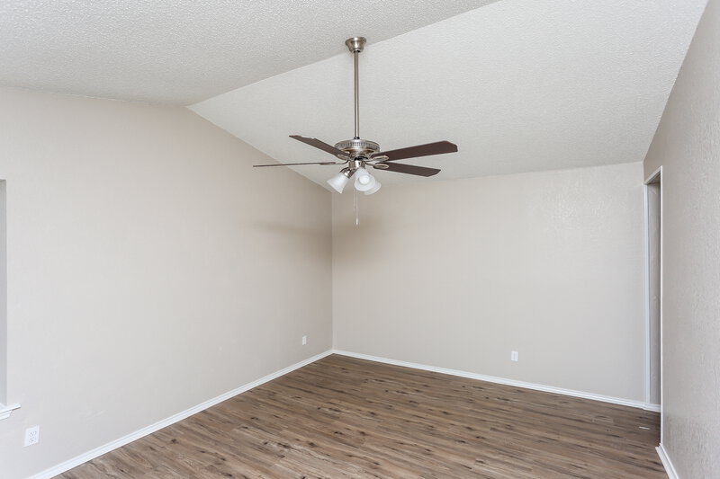 2,055/Mo, 1040 West Hills Ter Saginaw, TX 76179 Main Bedroom View