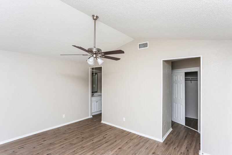 2,055/Mo, 1040 West Hills Ter Saginaw, TX 76179 Main Bedroom View 3