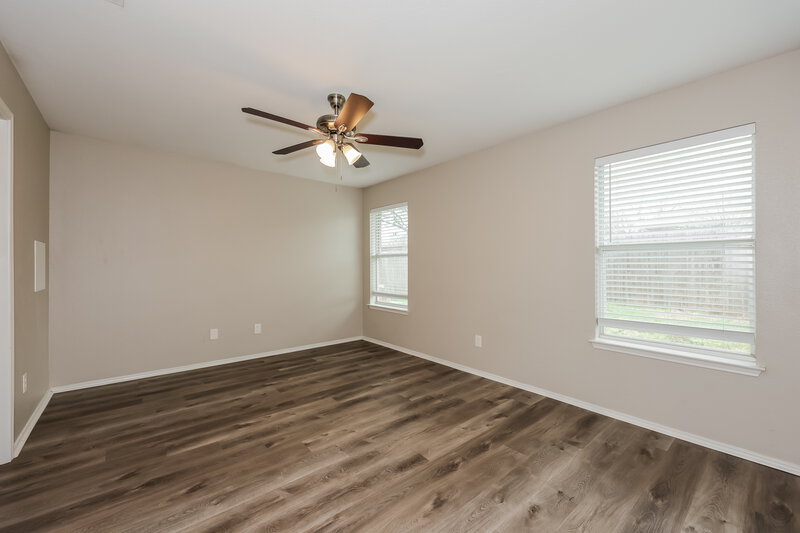 2,250/Mo, 1326 Misty Dr Midlothian, TX 76065 Main Bedroom View