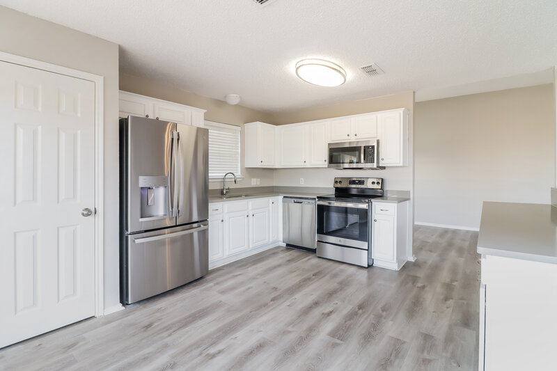 2,310/Mo, 3962 Colorado Springs Dr Fort Worth, TX 76123 Kitchen View