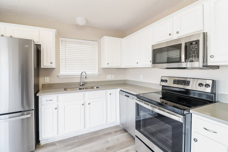 2,310/Mo, 3962 Colorado Springs Dr Fort Worth, TX 76123 Kitchen View 2