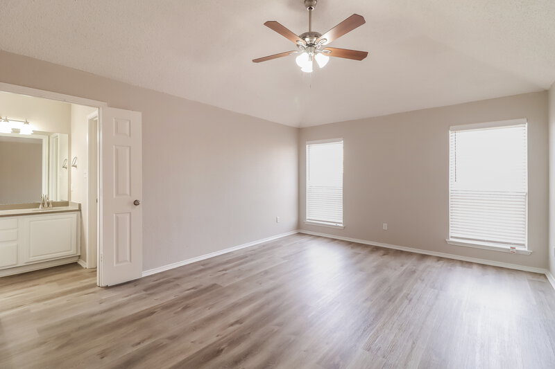 2,310/Mo, 3962 Colorado Springs Dr Fort Worth, TX 76123 Main Bedroom View