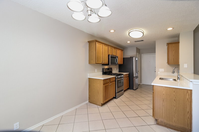 2,275/Mo, 3209 Bent Creek Dr Denton, TX 76210 Dining Room View 2