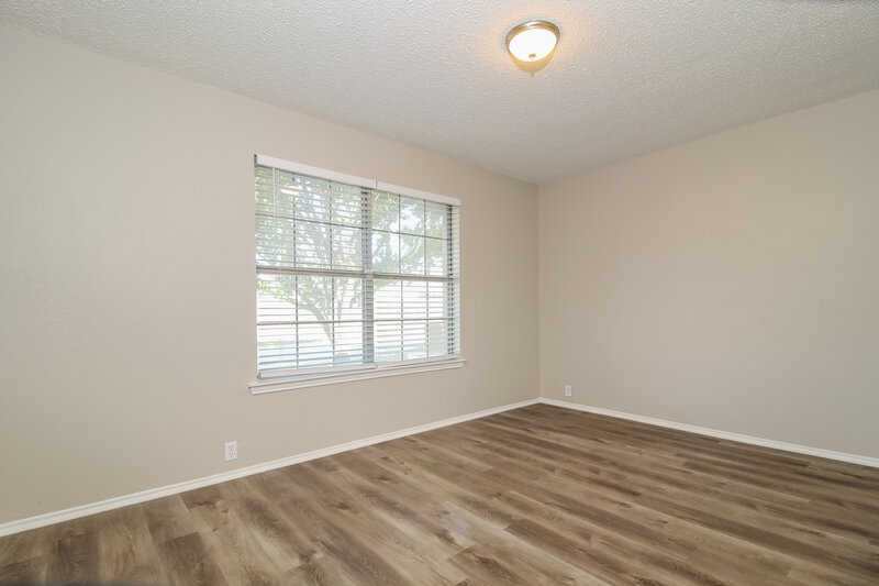 2,275/Mo, 3209 Bent Creek Dr Denton, TX 76210 Bedroom View 2