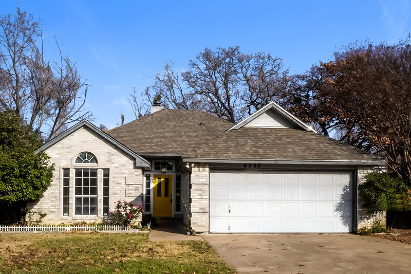 2,190/Mo, 4327 Elliott Oaks Dr Arlington, TX 76017 External View