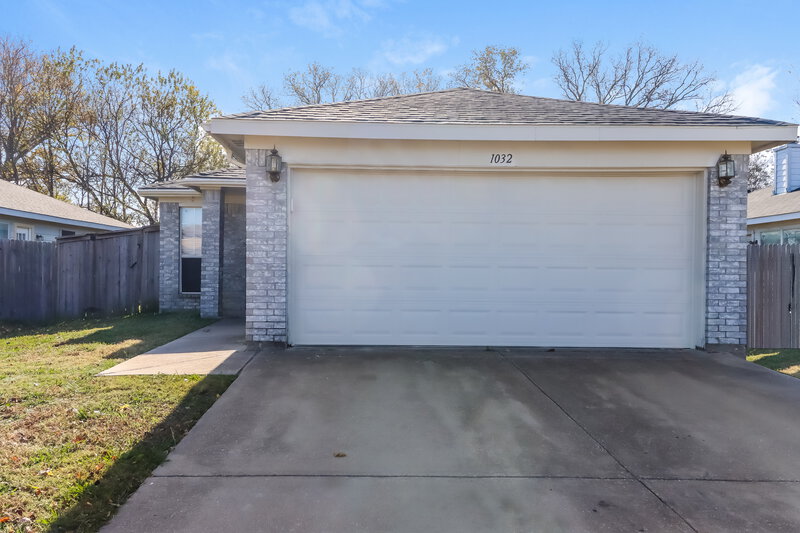 1,965/Mo, 1032 Sandalwood Dr Fort Worth, TX 76140 External View