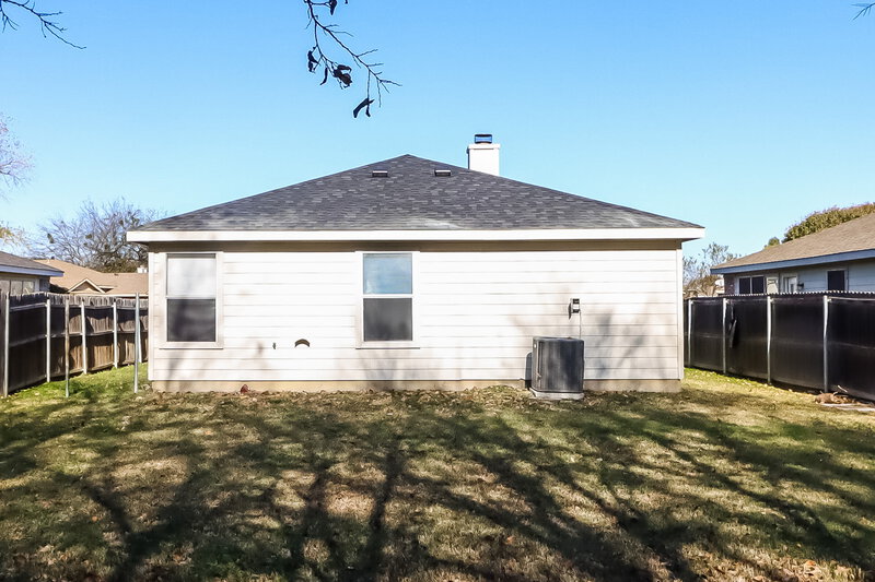 1,965/Mo, 1032 Sandalwood Dr Fort Worth, TX 76140 Rear View