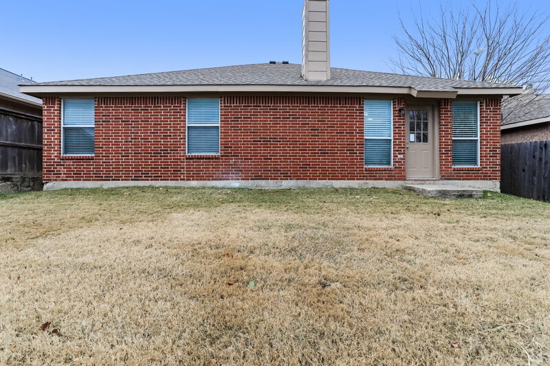 2,470/Mo, 4828 Stetson Dr S Fort Worth, TX 76244 Rear View