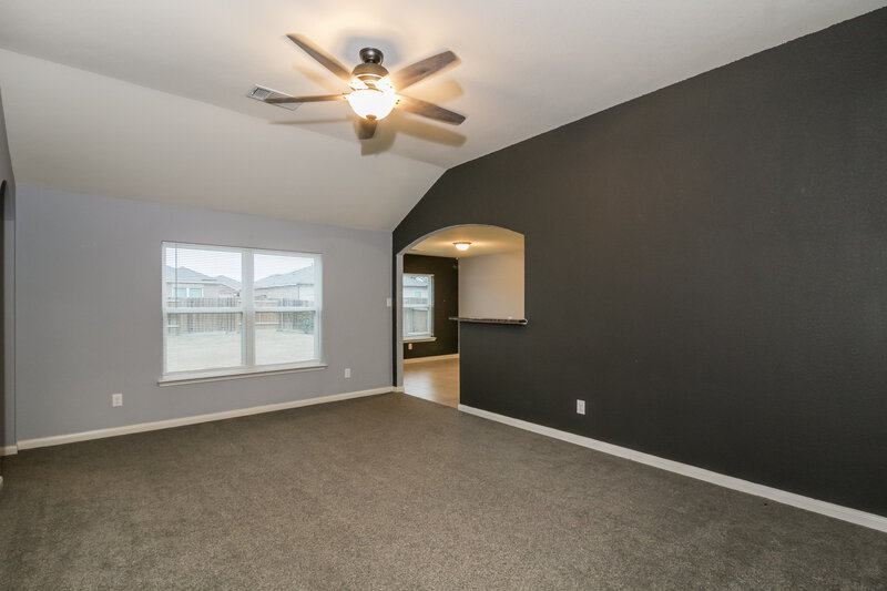 1,990/Mo, 204 Cottonwood Dr Princeton, TX 75407 Living Room View 3
