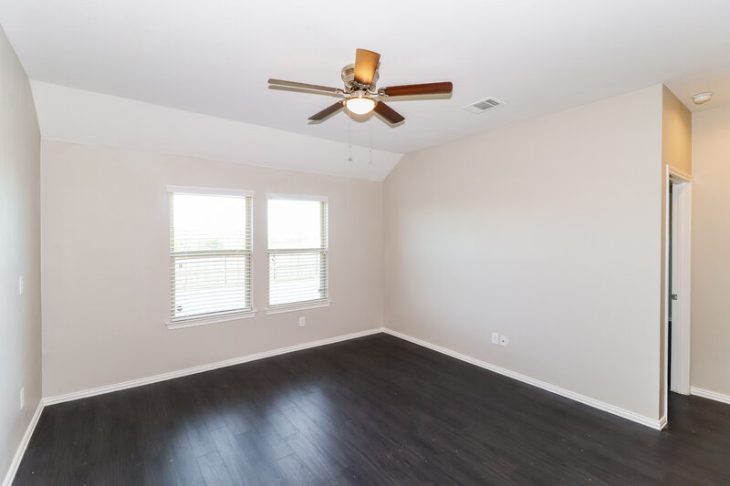 2,495/Mo, 3245 Emerson Rd Forney, TX 75126 Living Room View 2