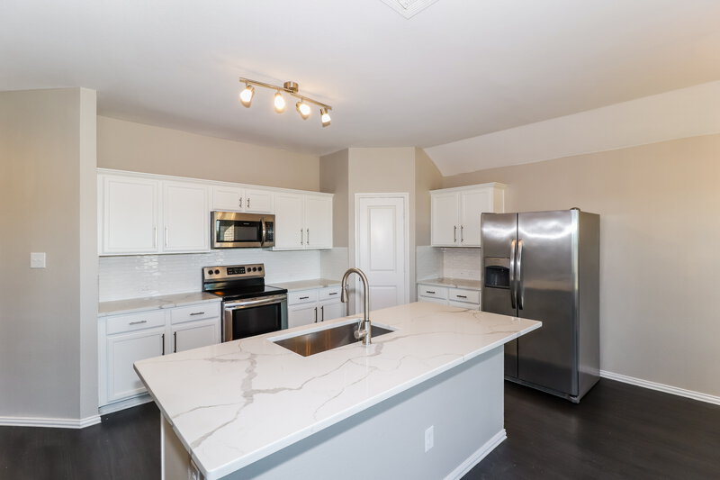 2,495/Mo, 3245 Emerson Rd Forney, TX 75126 Kitchen View