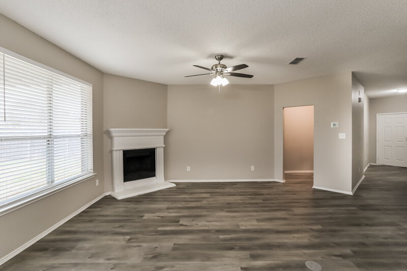 1,985/Mo, 4924 Cape St Fort Worth, TX 76179 Living Room View