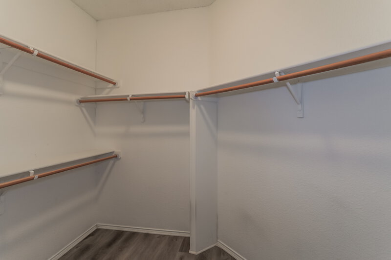 1,985/Mo, 4924 Cape St Fort Worth, TX 76179 Walk In Closet View