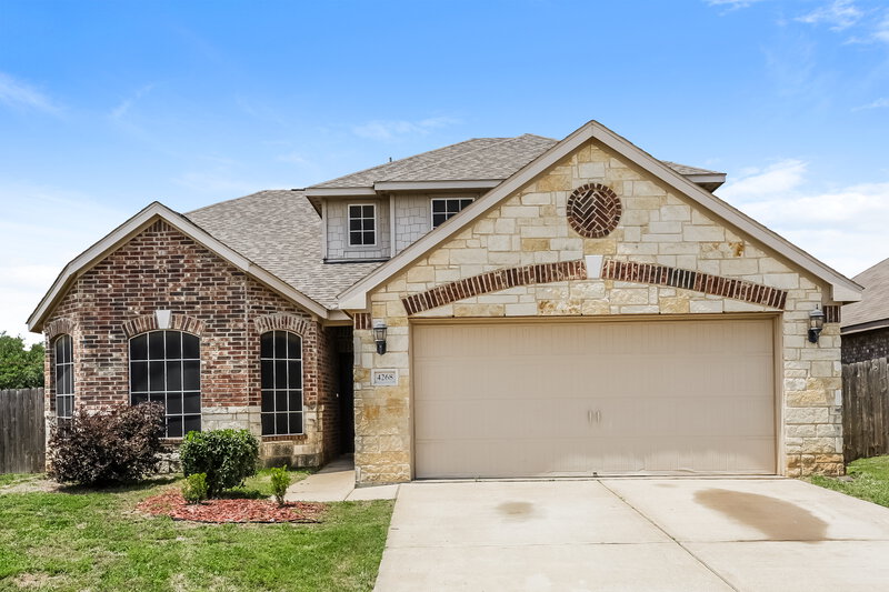 2,540/Mo, 4268 Tower Ln Crowley, TX 76036 External View