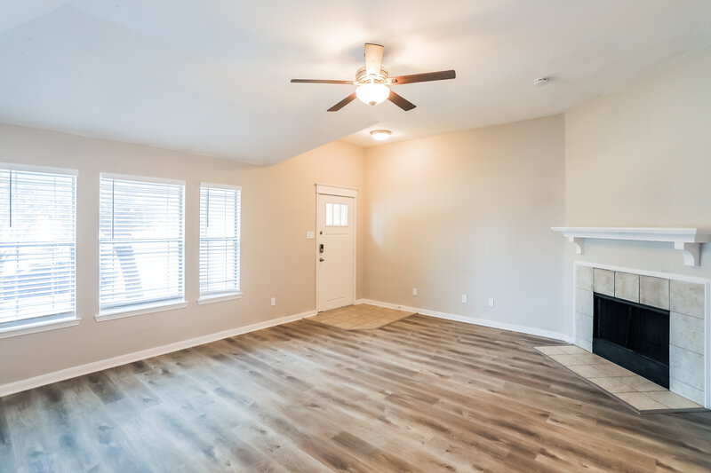 2,270/Mo, 1240 Round Pen Run Haslet, TX 76052 Living Room View