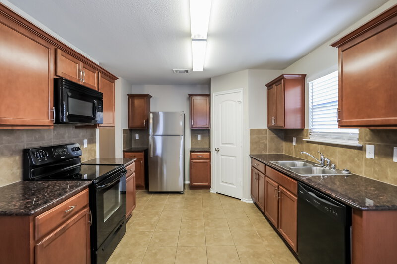 2,170/Mo, 1420 N Houston St Royse City, TX 75189 Kitchen View 2