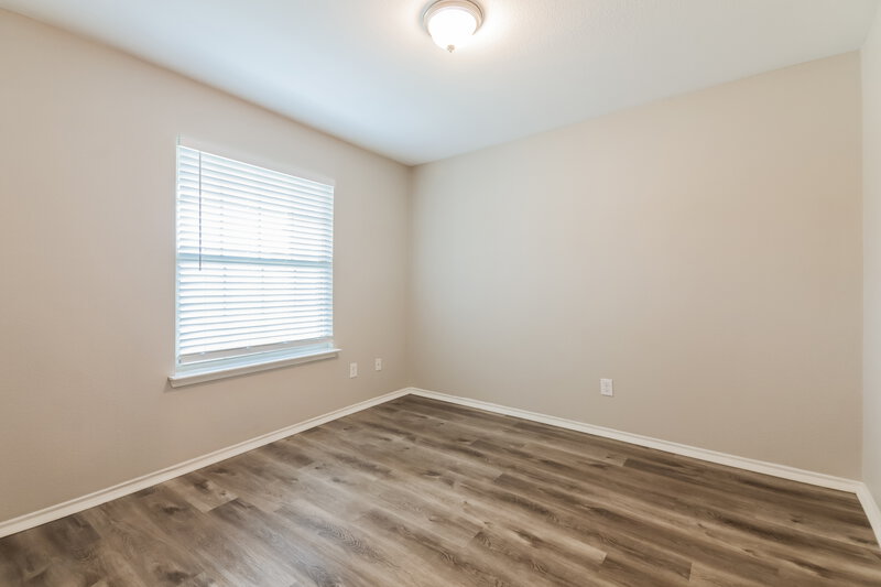 2,185/Mo, 1420 N Houston St Royse City, TX 75189 Family Room View