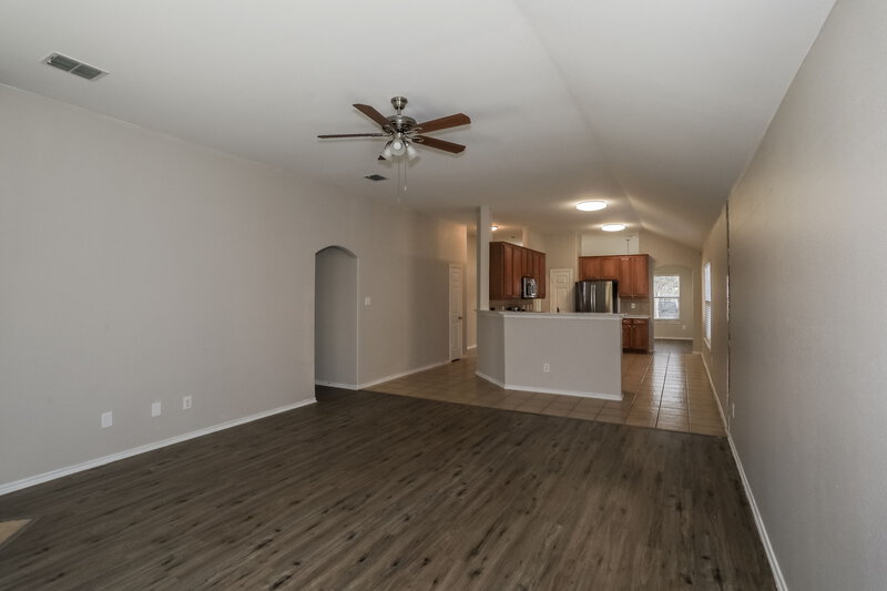 2,295/Mo, 4720 Fox Sedge Ln Denton, TX 76208 Living Room View 2