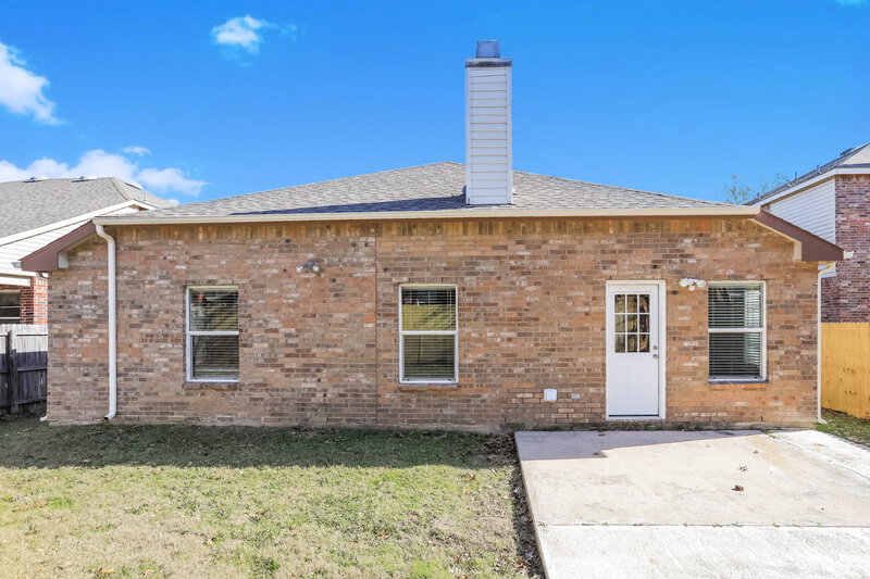 2,295/Mo, 4720 Fox Sedge Ln Denton, TX 76208 Rear View