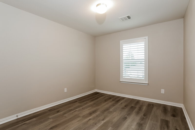 2,235/Mo, 2607 Cypress Point Dr Dallas, TX 75253 Bedroom View 3