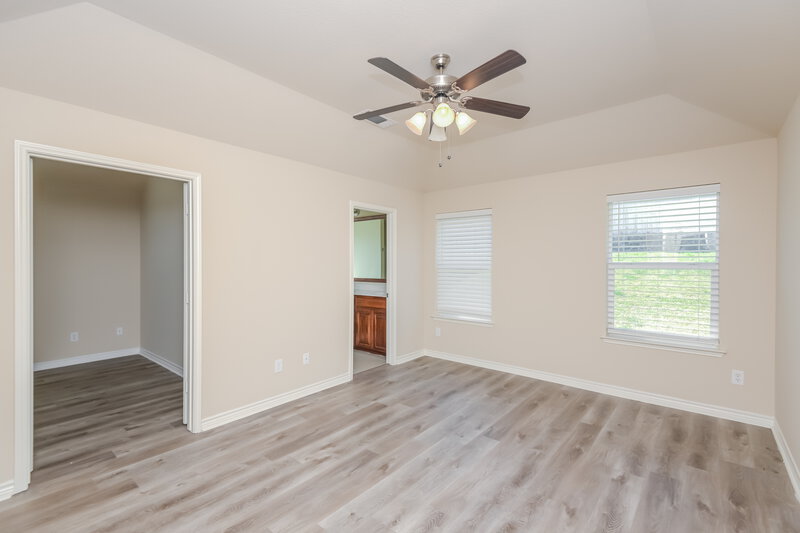 2,415/Mo, 9241 Barbara Dr Fort Worth, TX 76108 Main Bedroom View