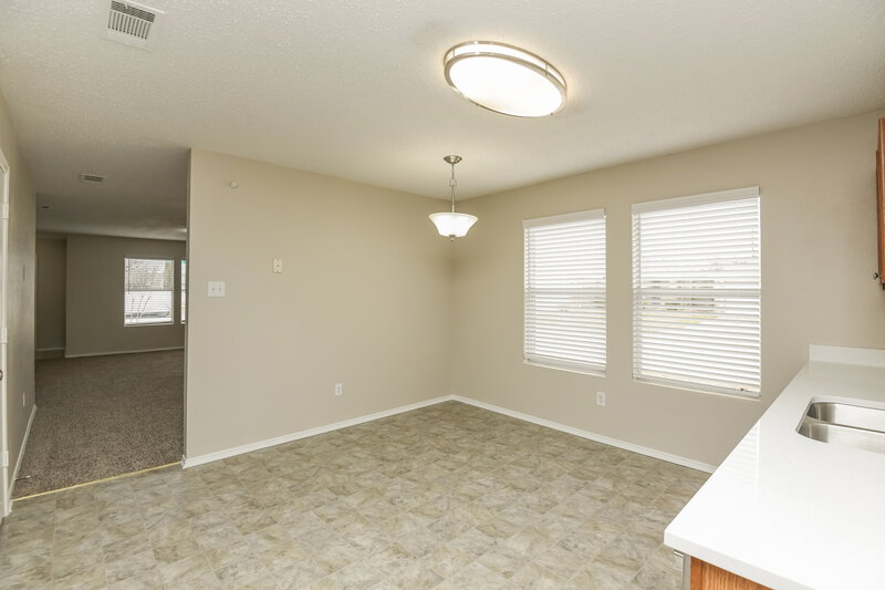 2,305/Mo, 5312 Newcastle Ln Fort Worth, TX 76135 Dining Room View 2