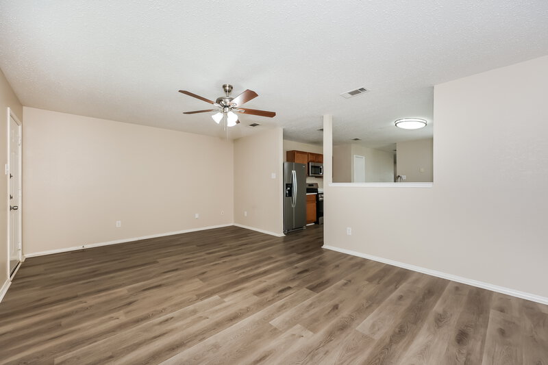 2,065/Mo, 5312 Newcastle Ln Fort Worth, TX 76135 Family Room View 2