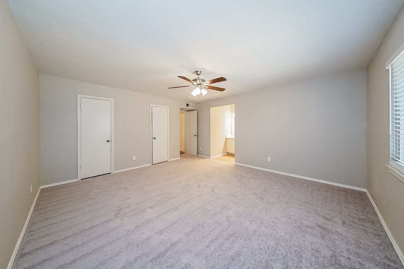 2,245/Mo, 6808 Sunnybank Dr Fort Worth, TX 76137 Main Bedroom View 2