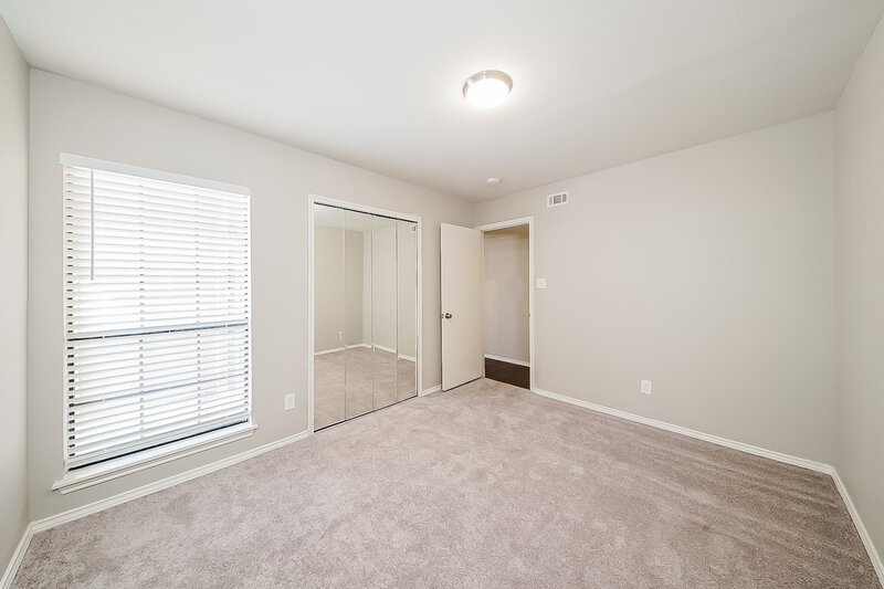 2,245/Mo, 6808 Sunnybank Dr Fort Worth, TX 76137 Bedroom View