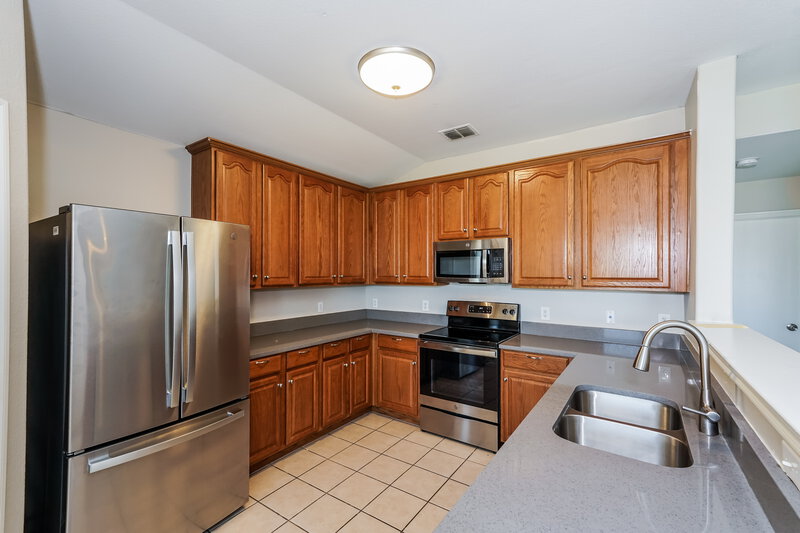 2,285/Mo, 1113 Glencoe Dr Glenn Heights, TX 75154 Kitchen View