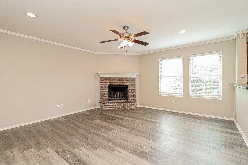 1,885/Mo, 2513 Buffalo Run Burleson, TX 76028 Living Room View