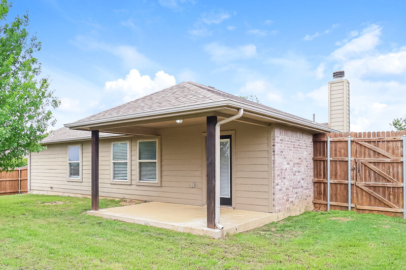 1,885/Mo, 2513 Buffalo Run Burleson, TX 76028 Rear View 2