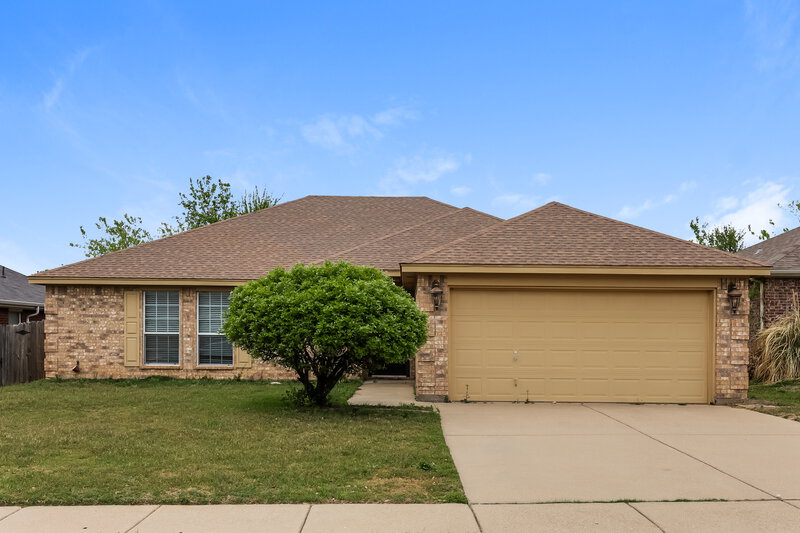 1,960/Mo, 721 Mesa Vista Dr Crowley, TX 76036 External View