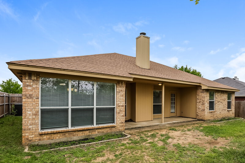 1,960/Mo, 721 Mesa Vista Dr Crowley, TX 76036 Rear View