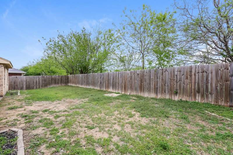 1,960/Mo, 721 Mesa Vista Dr Crowley, TX 76036 Backyard View