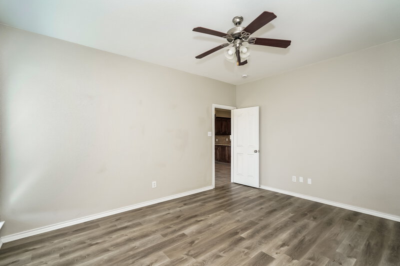 0/Mo, 3205 Stonecrop Trl Argyle, TX 76226 Main Bedroom View