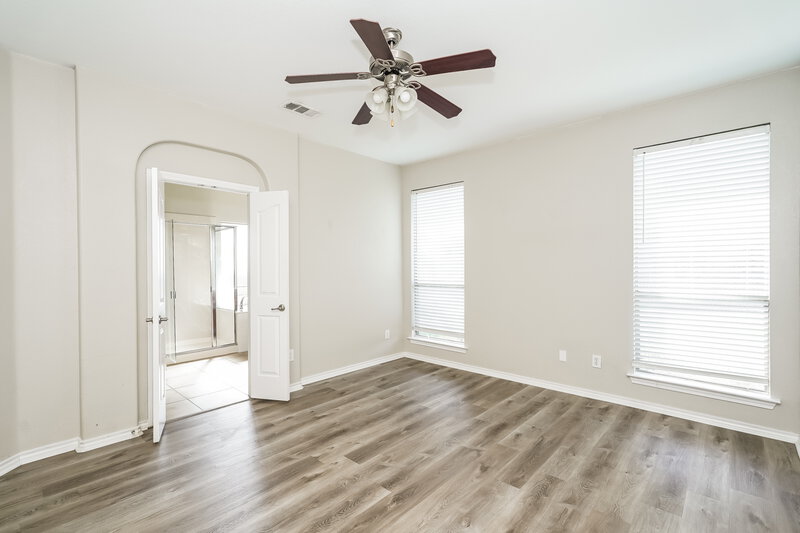 0/Mo, 3205 Stonecrop Trl Argyle, TX 76226 Main Bedroom View 2