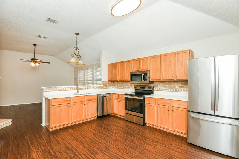 2,060/Mo, 3500 Lasso Rd Roanoke, TX 76262 Kitchen View 2