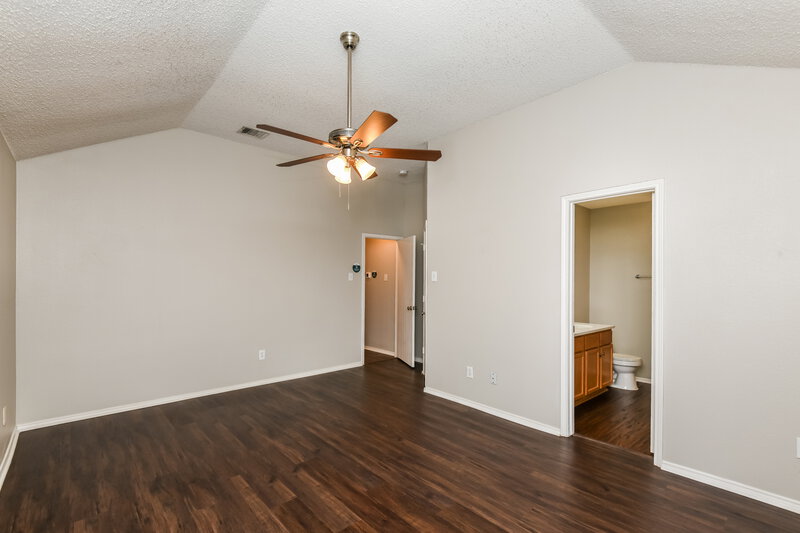 2,060/Mo, 3500 Lasso Rd Roanoke, TX 76262 Main Bedroom View 2
