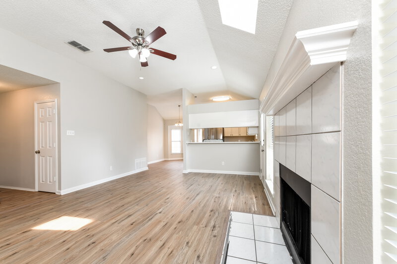 2,200/Mo, 7333 Amber Dr Watauga, TX 76148 Living Room View 3