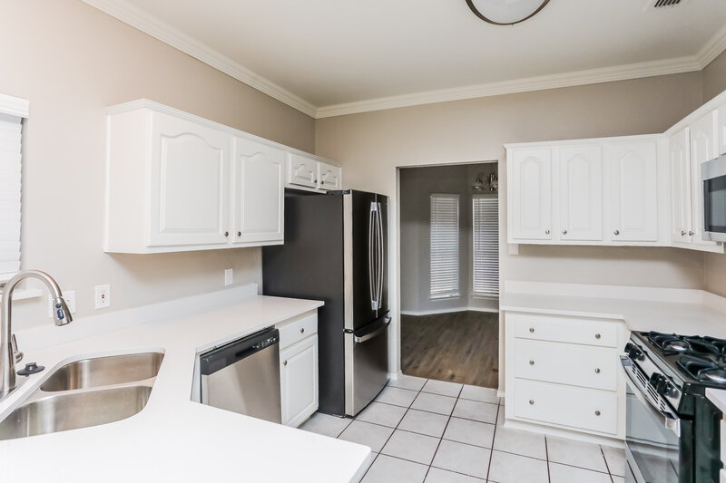 2,480/Mo, 1721 Windmire Dr Mesquite, TX 75181 Kitchen View