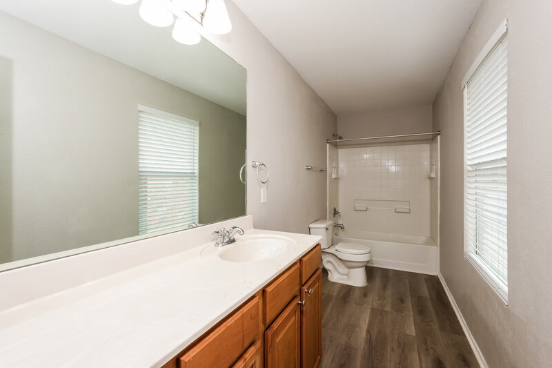 2,305/Mo, 2108 Biggs St Fort Worth, TX 76177 Main Bathroom View