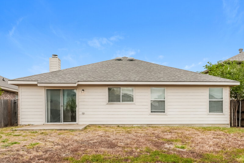 2,305/Mo, 2108 Biggs St Fort Worth, TX 76177 Rear View 2