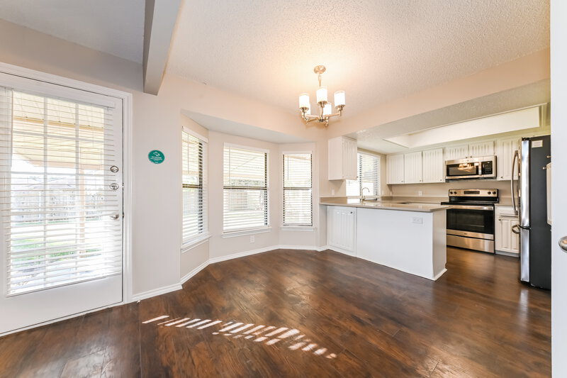 2,050/Mo, 1402 Sayles Ave Arlington, TX 76018 Dining Room View