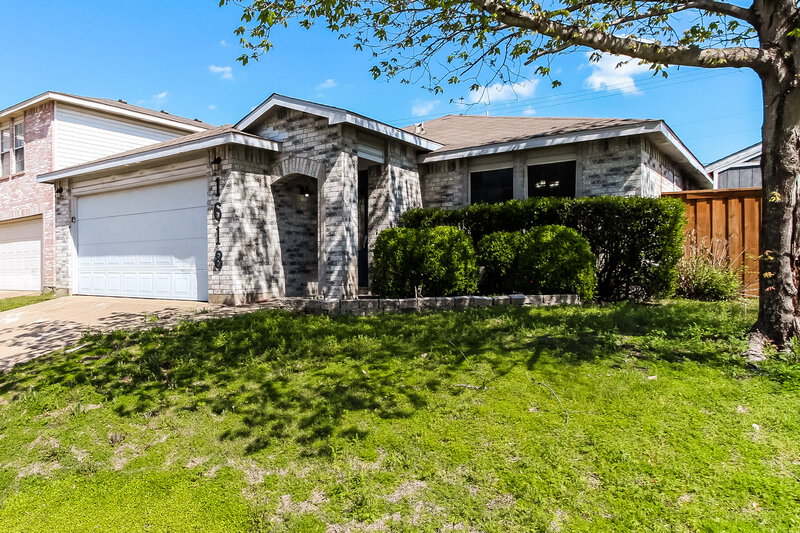2,165/Mo, 1618 Danbury Dr Garland, TX 75040 Front View