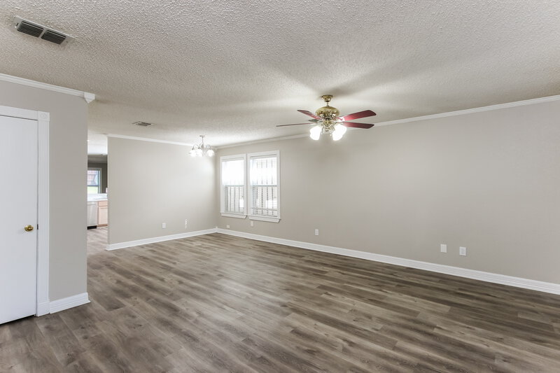 2,165/Mo, 1618 Danbury Dr Garland, TX 75040 Living Room View