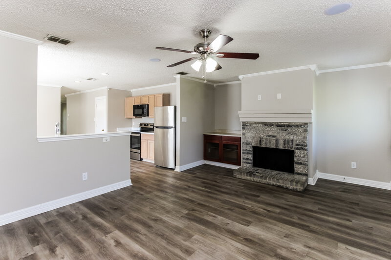 2,165/Mo, 1618 Danbury Dr Garland, TX 75040 Living Room View 4