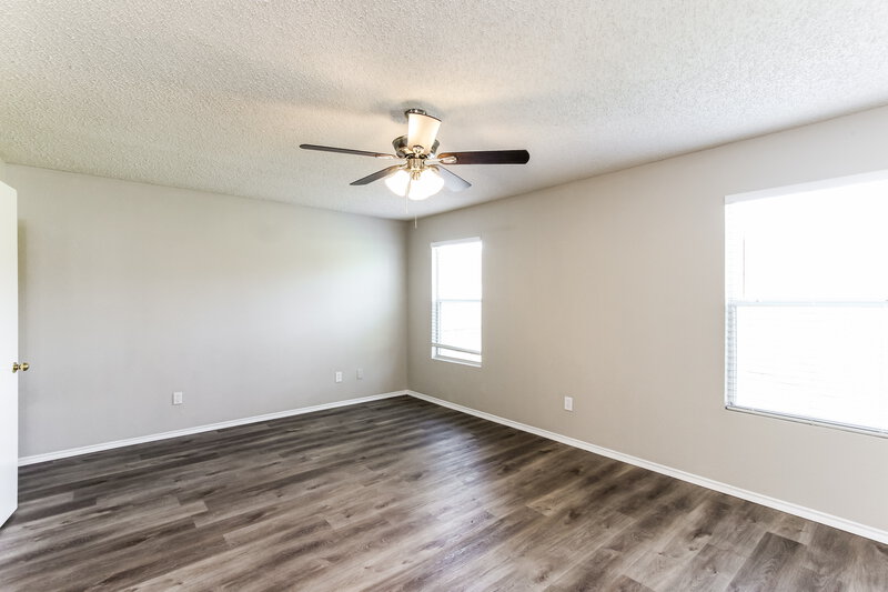2,165/Mo, 1618 Danbury Dr Garland, TX 75040 Main Bedroom View